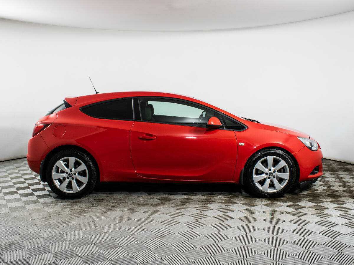 Opel Astra GTC, 2013 - фото №4