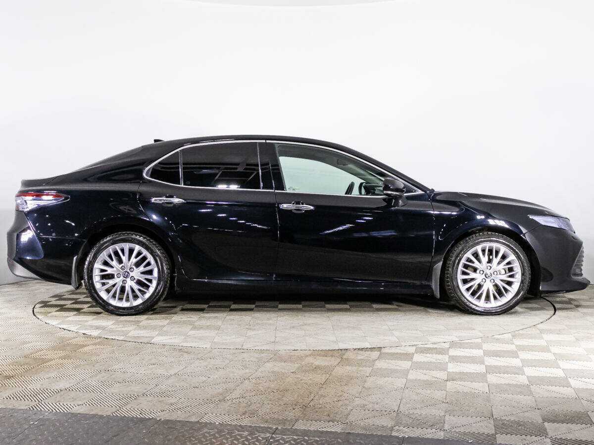 Toyota Camry, 2020 - фото №4