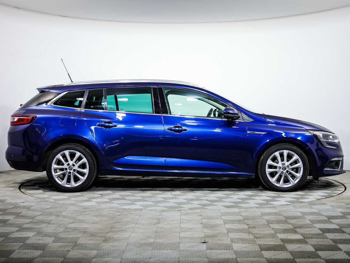 Renault Megane, 2017 - фото №3