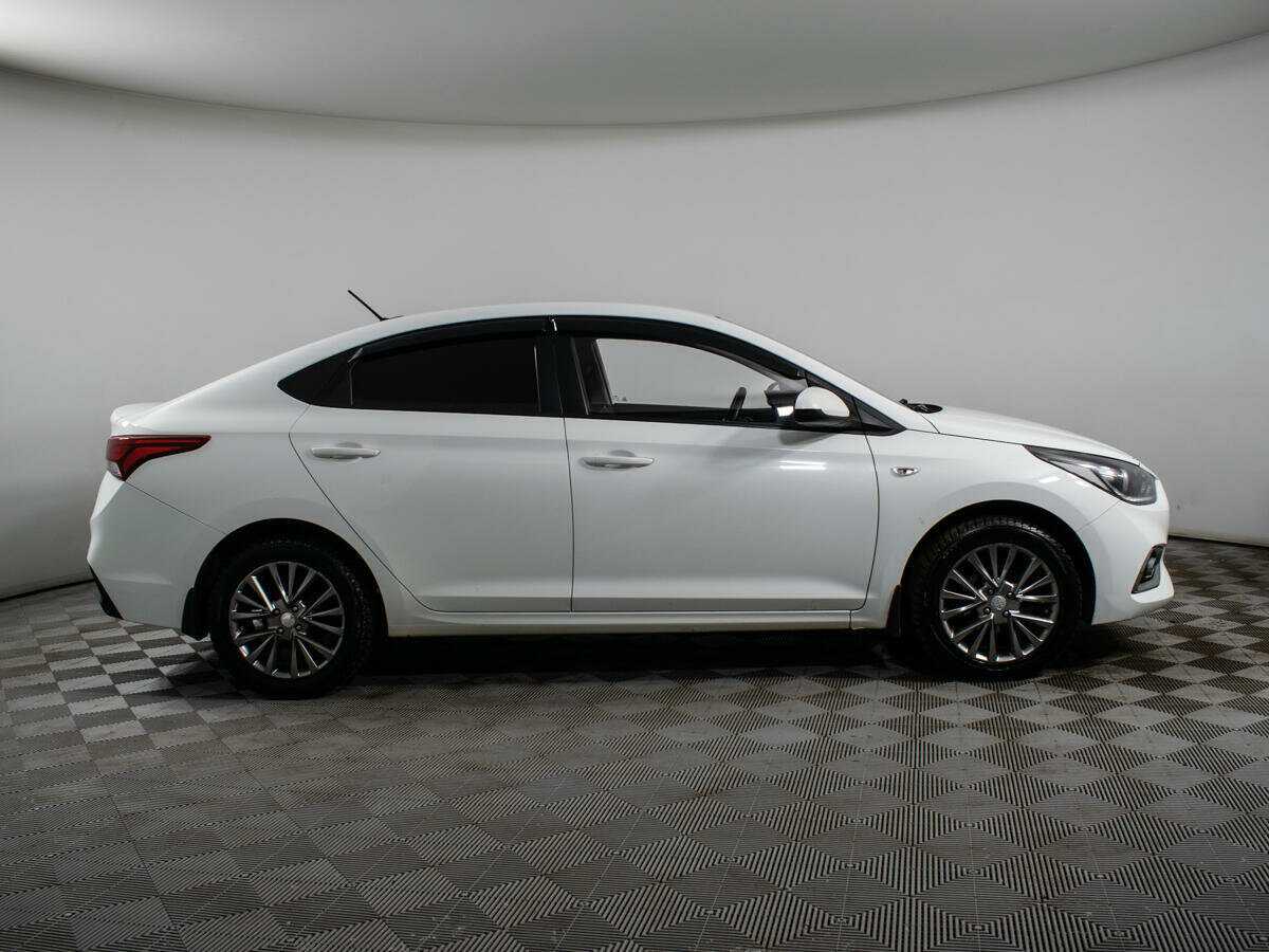 Hyundai Solaris, 2018 - фото №4