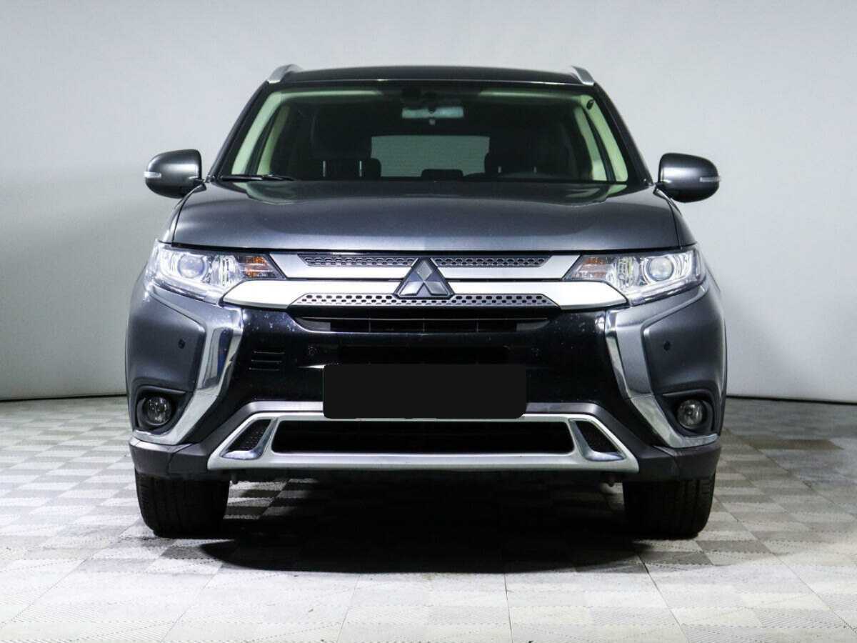 Mitsubishi Outlander, 2021 - фото №2