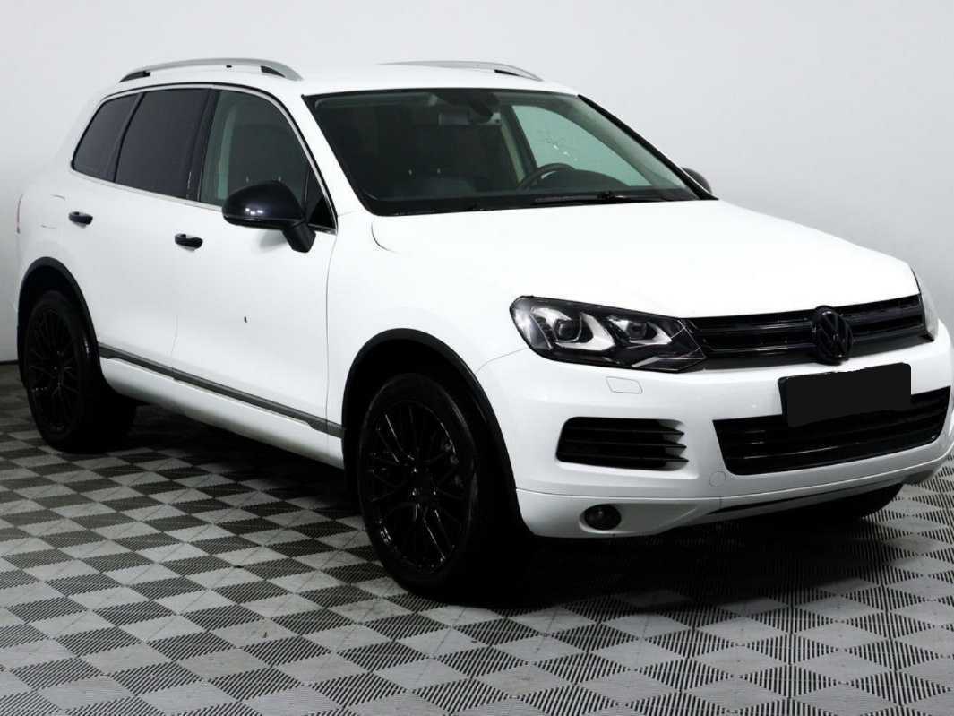 Volkswagen Touareg, 2012 - фото №3
