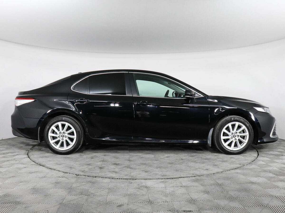 Toyota Camry, 2021 - фото №4