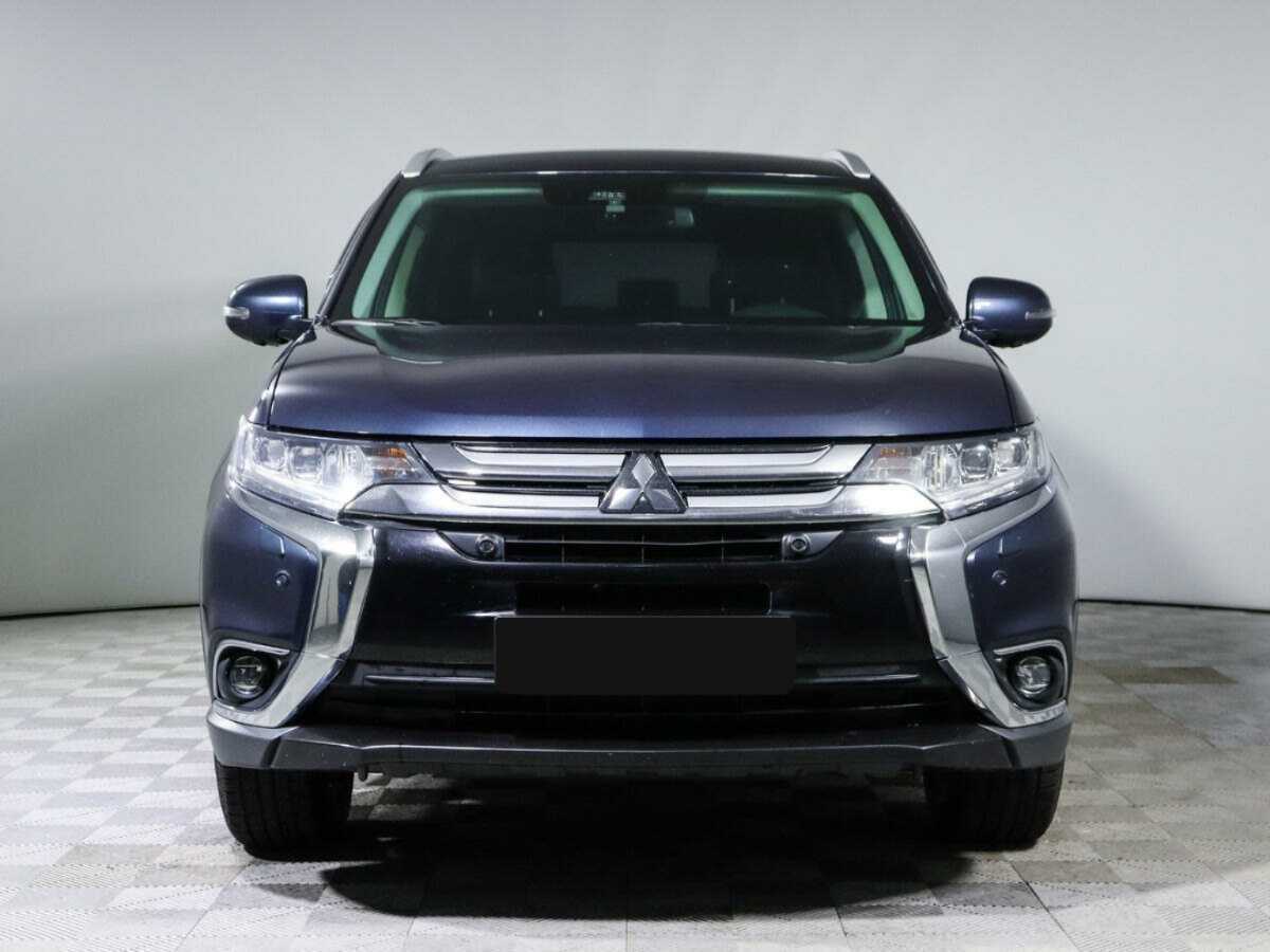 Mitsubishi Outlander, 2018 - фото №2
