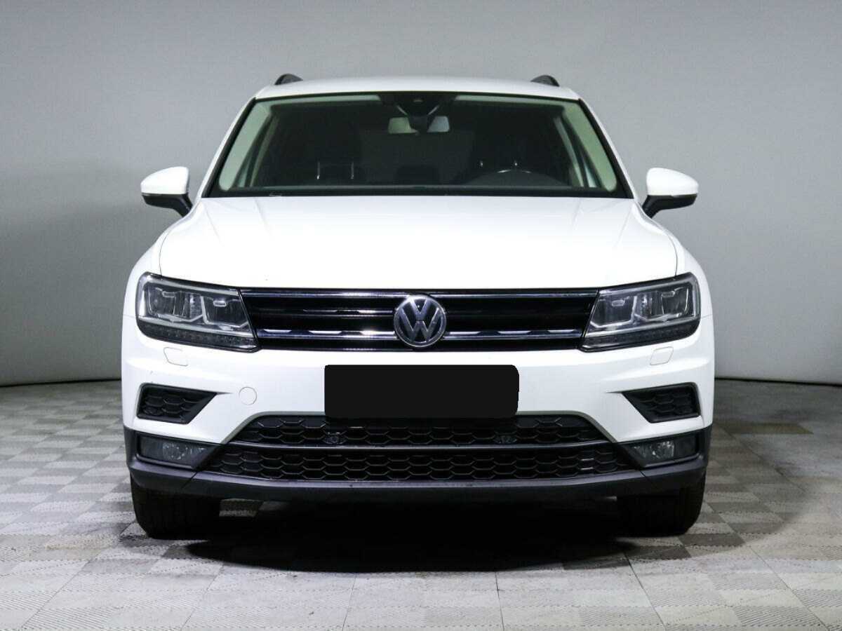 Volkswagen Tiguan L, 2019 - фото №2