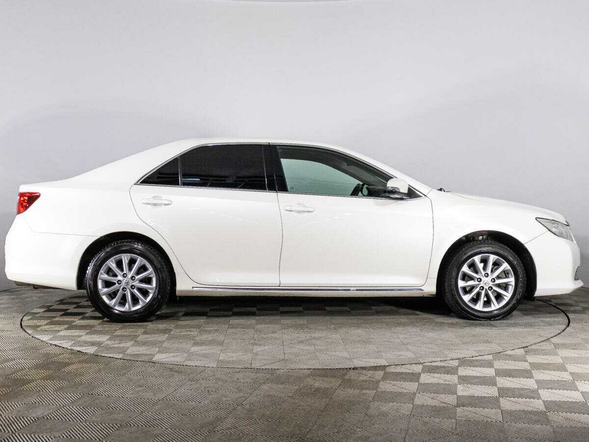 Toyota Camry, 2014 - фото №4