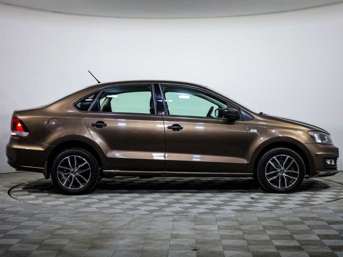 Volkswagen Polo, 2016 - фото №3