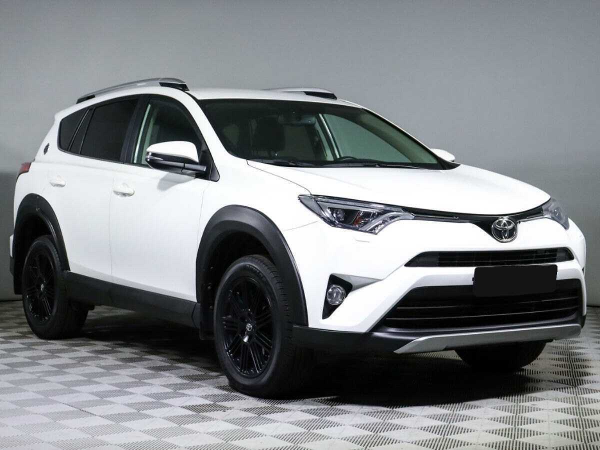 Toyota RAV4, 2018 - фото №3