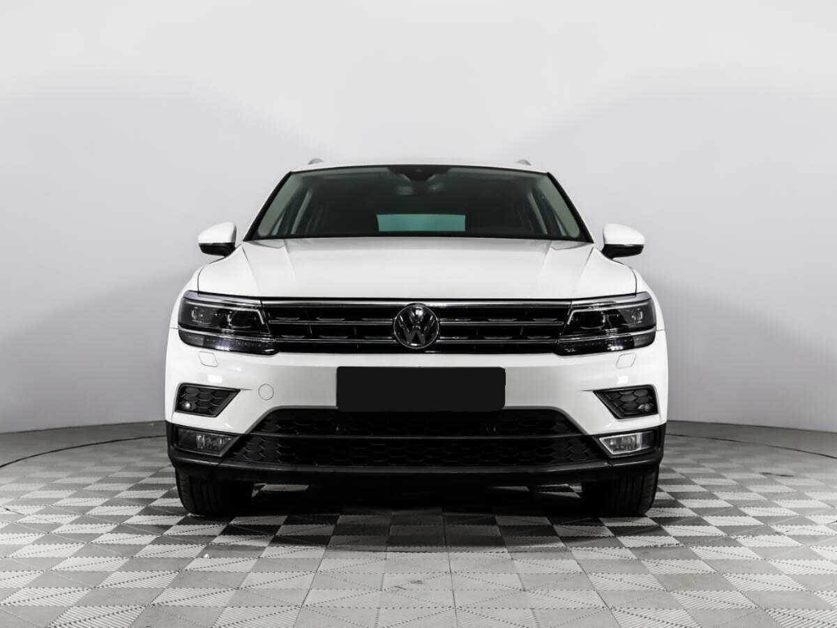 Volkswagen Tiguan, 2019 - фото №2