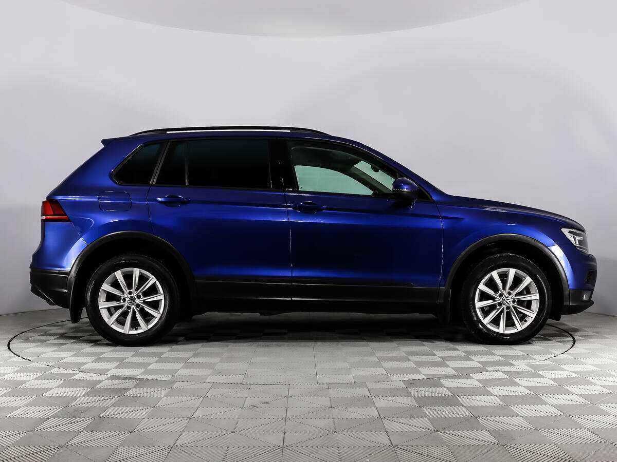 Volkswagen Tiguan L, 2019 - фото №4