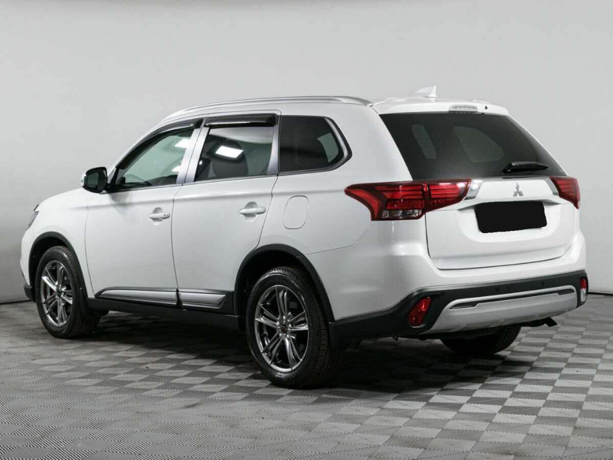 Mitsubishi Outlander, 2019 - фото №4