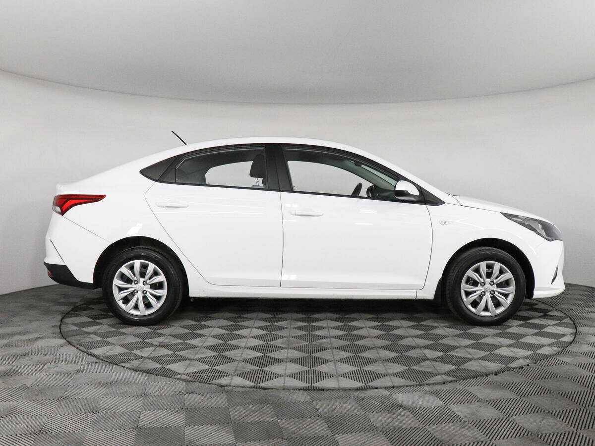 Hyundai Solaris, 2022 - фото №4