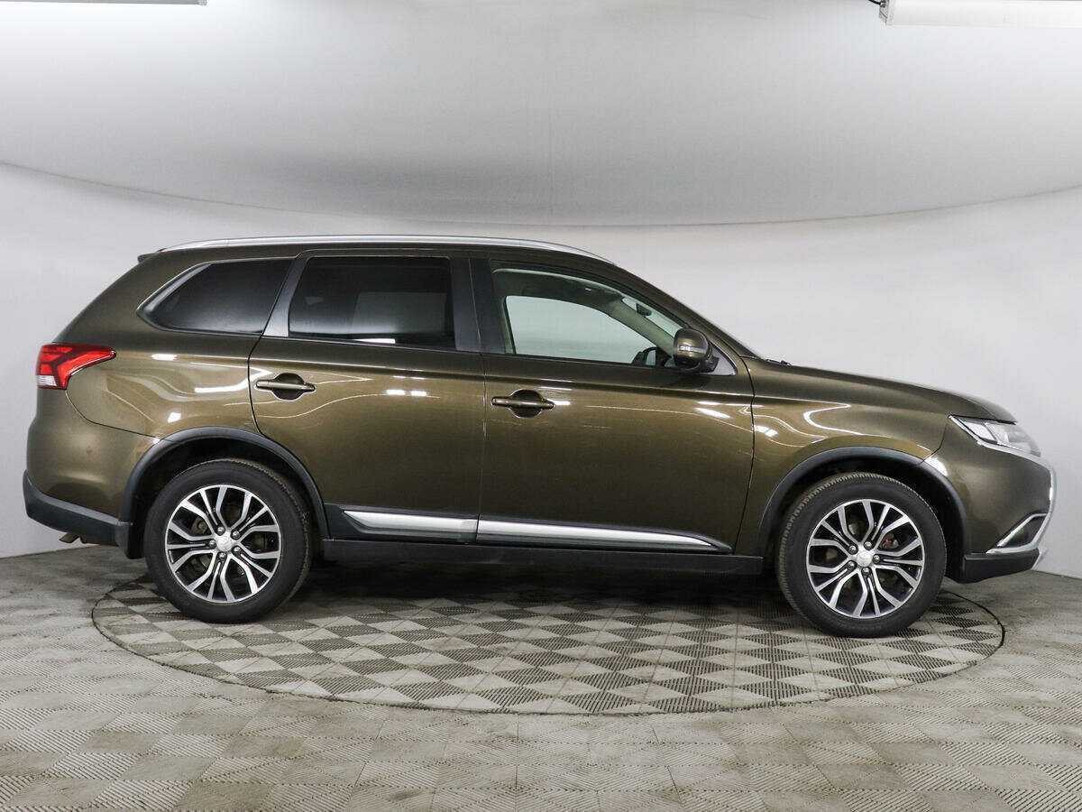 Mitsubishi Outlander, 2018 - фото №4