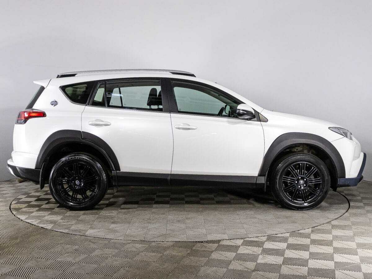 Toyota RAV4, 2018 - фото №4