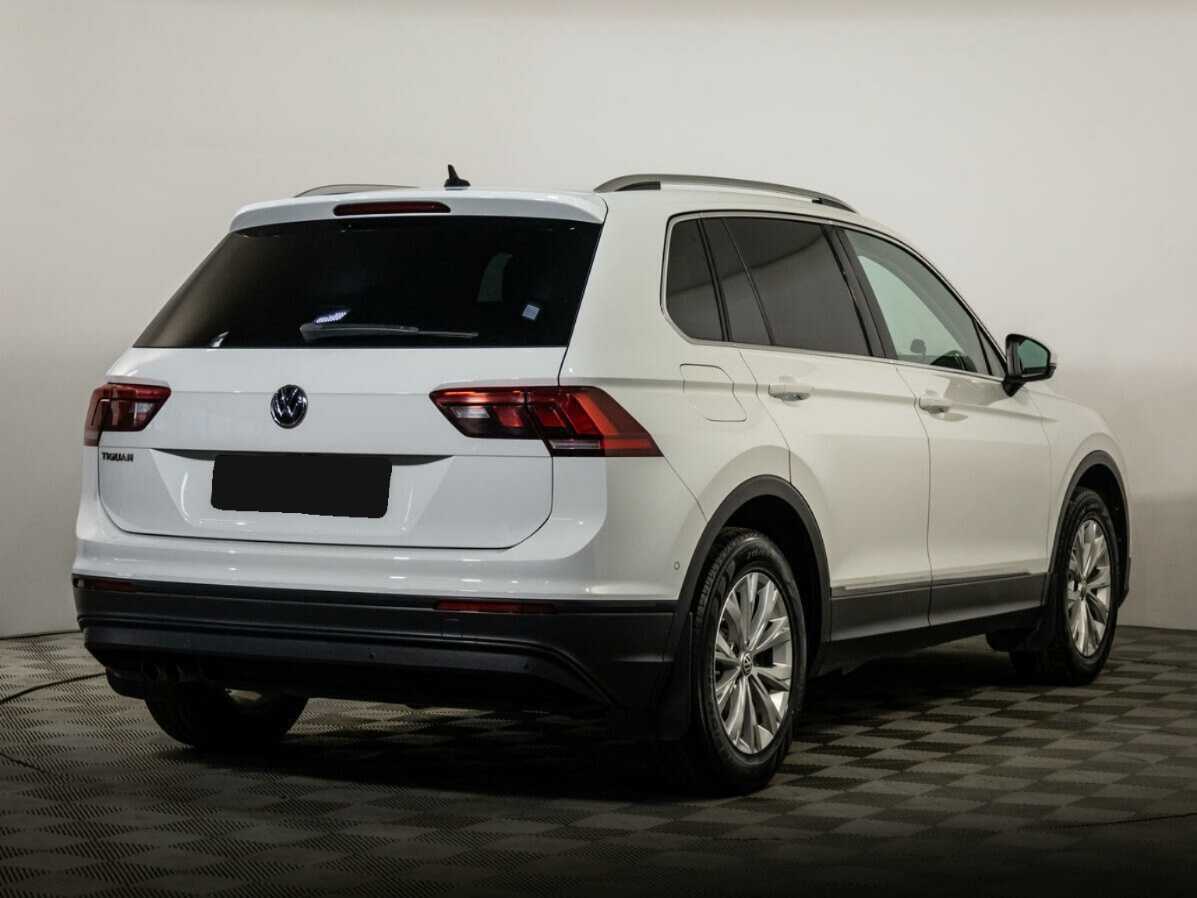Volkswagen Tiguan L, 2018 - фото №4