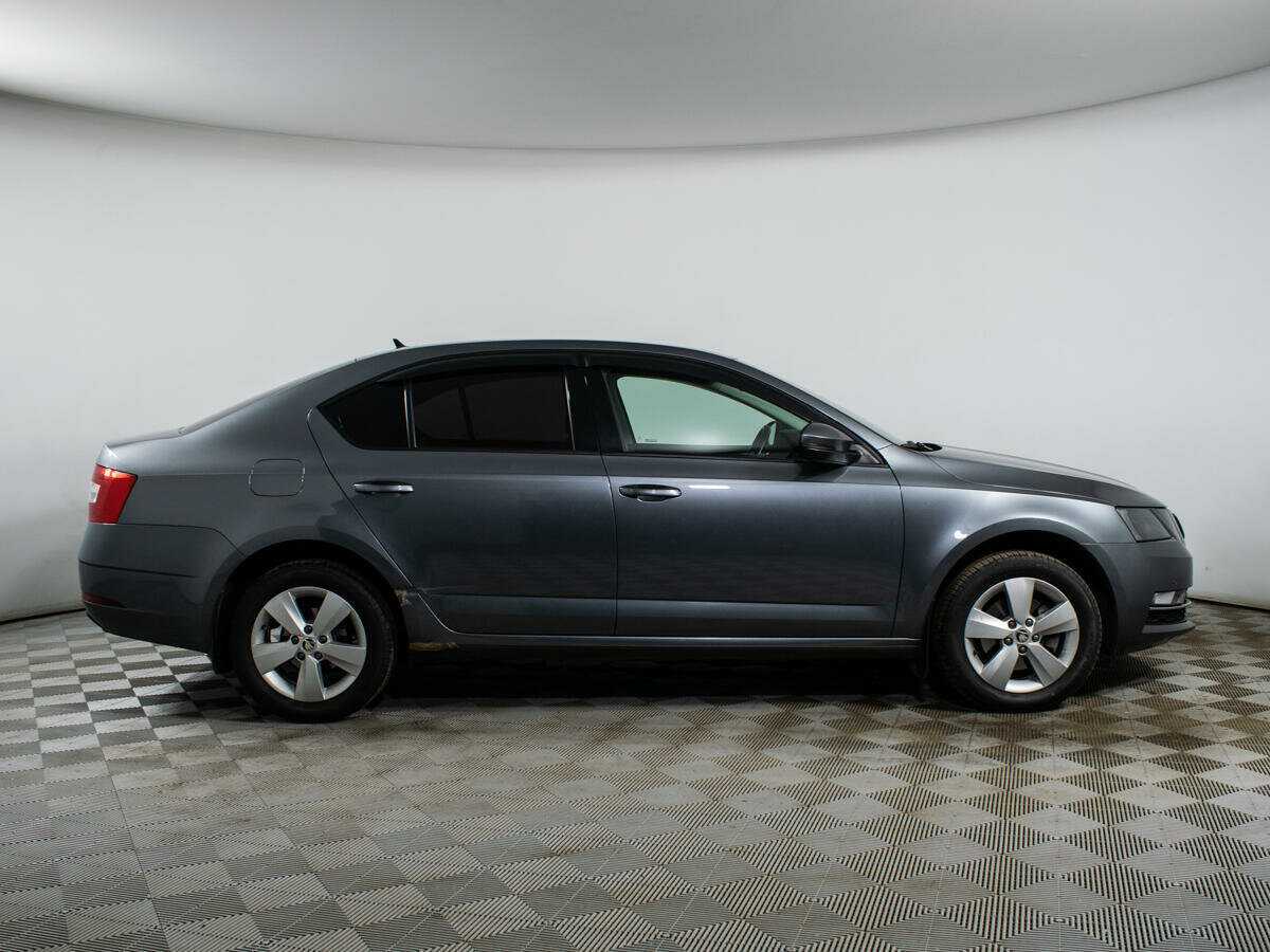 Skoda Octavia, 2018 - фото №4