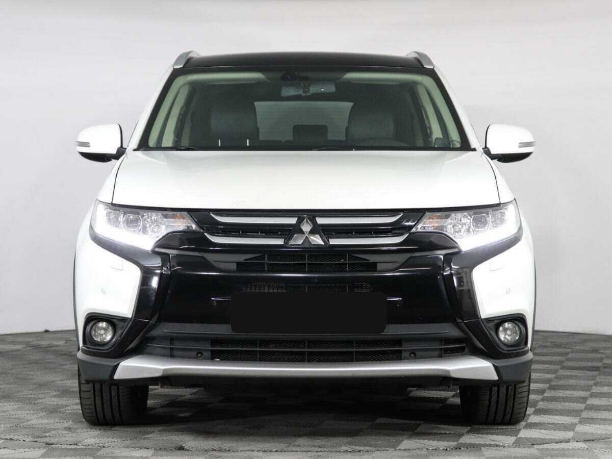 Mitsubishi Outlander, 2016 - фото №2