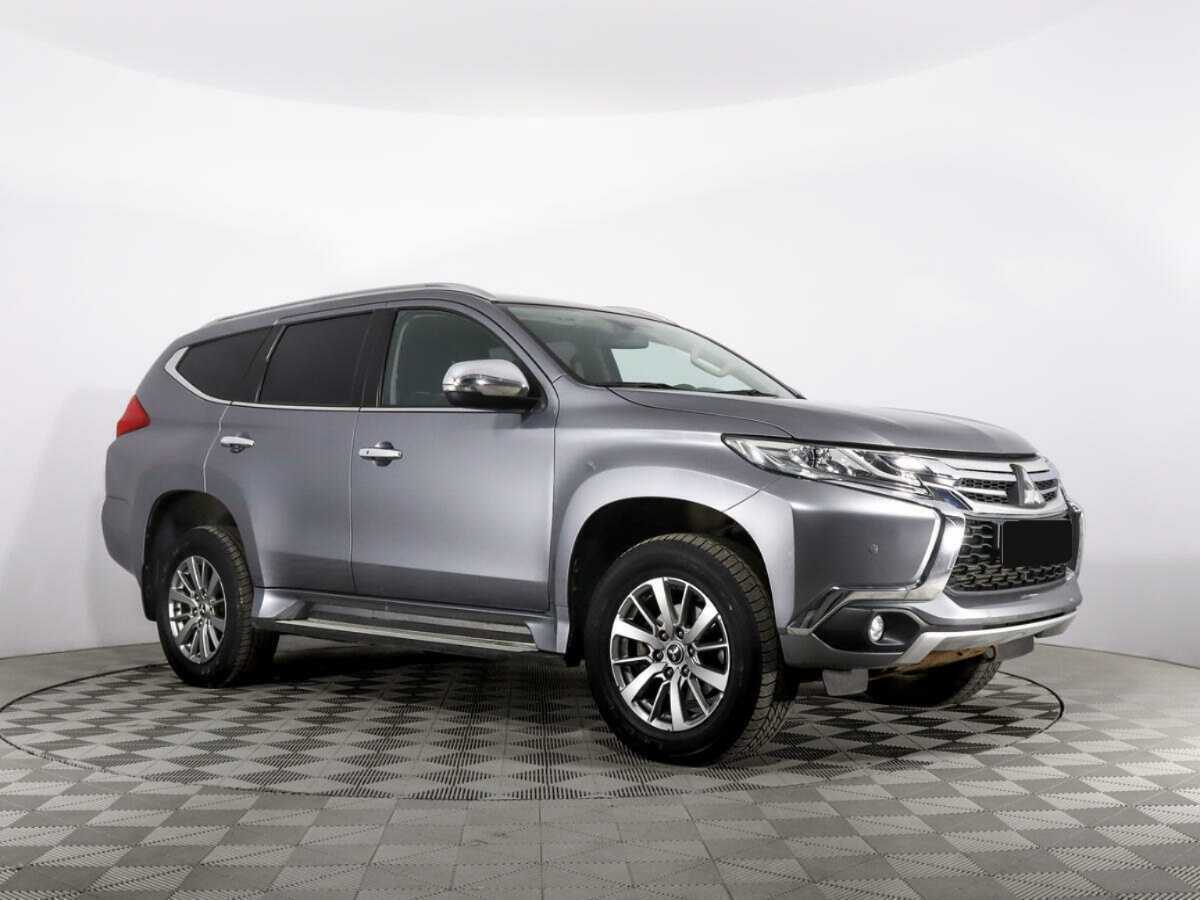 Mitsubishi Pajero Sport, 2017 - фото №3