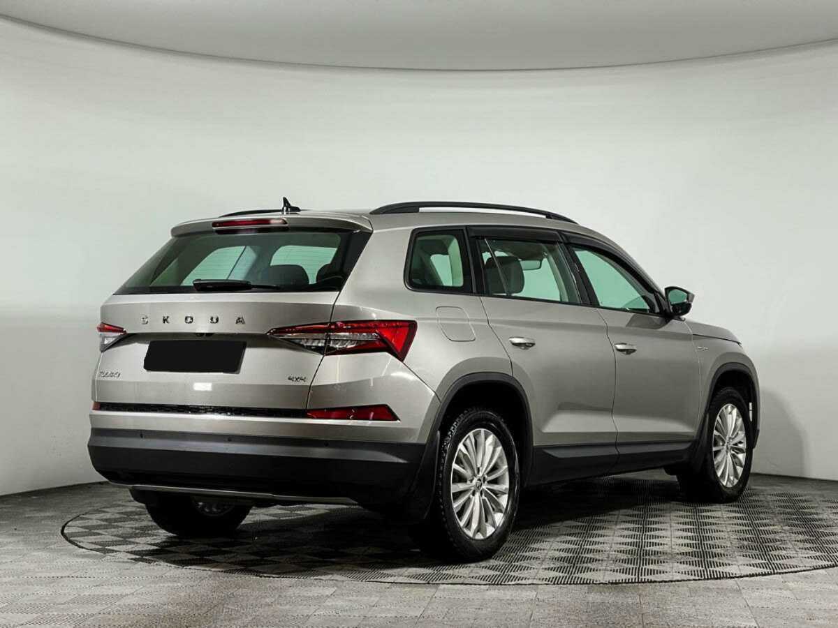 Skoda Kodiaq, 2022 - фото №4