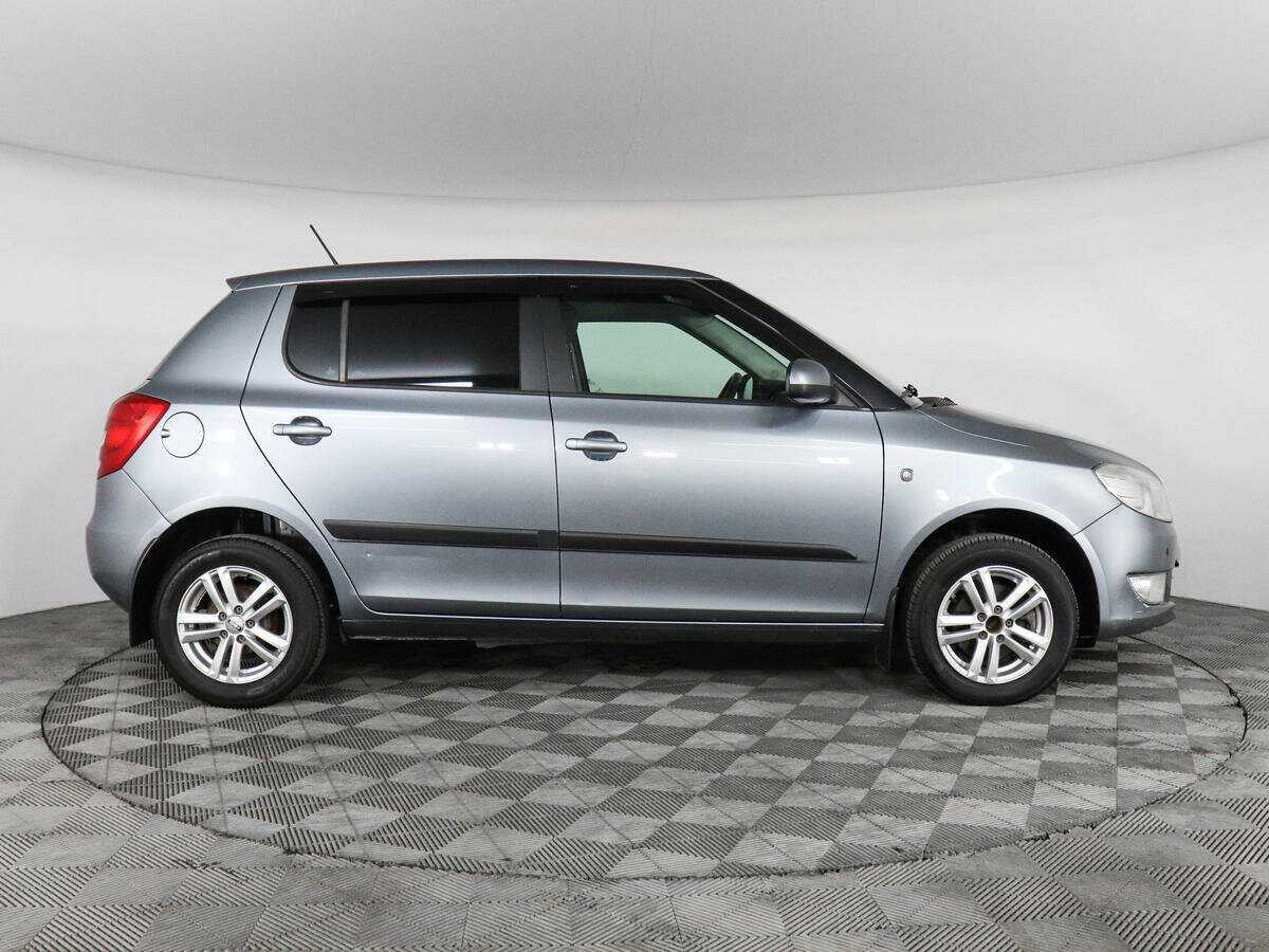 Skoda Fabia, 2012 - фото №4