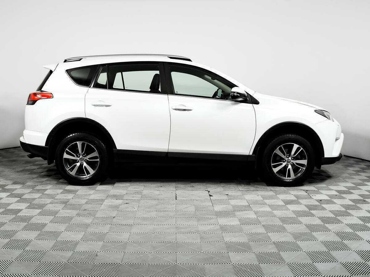 Toyota RAV4, 2018 - фото №4