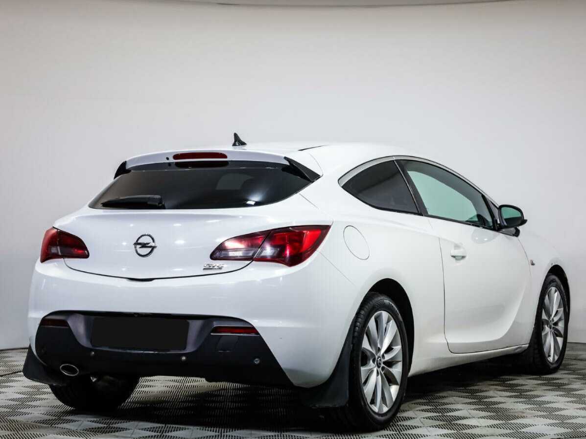 Opel Astra GTC, 2012 - фото №4