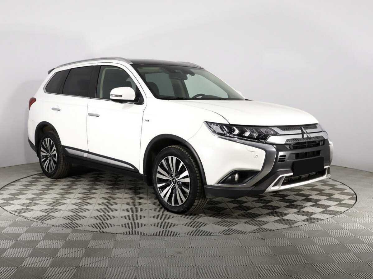 Mitsubishi Outlander, 2019 - фото №3
