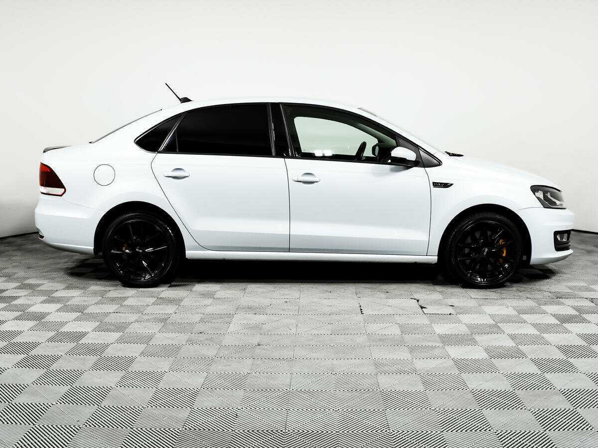 Volkswagen Polo, 2018 - фото №4