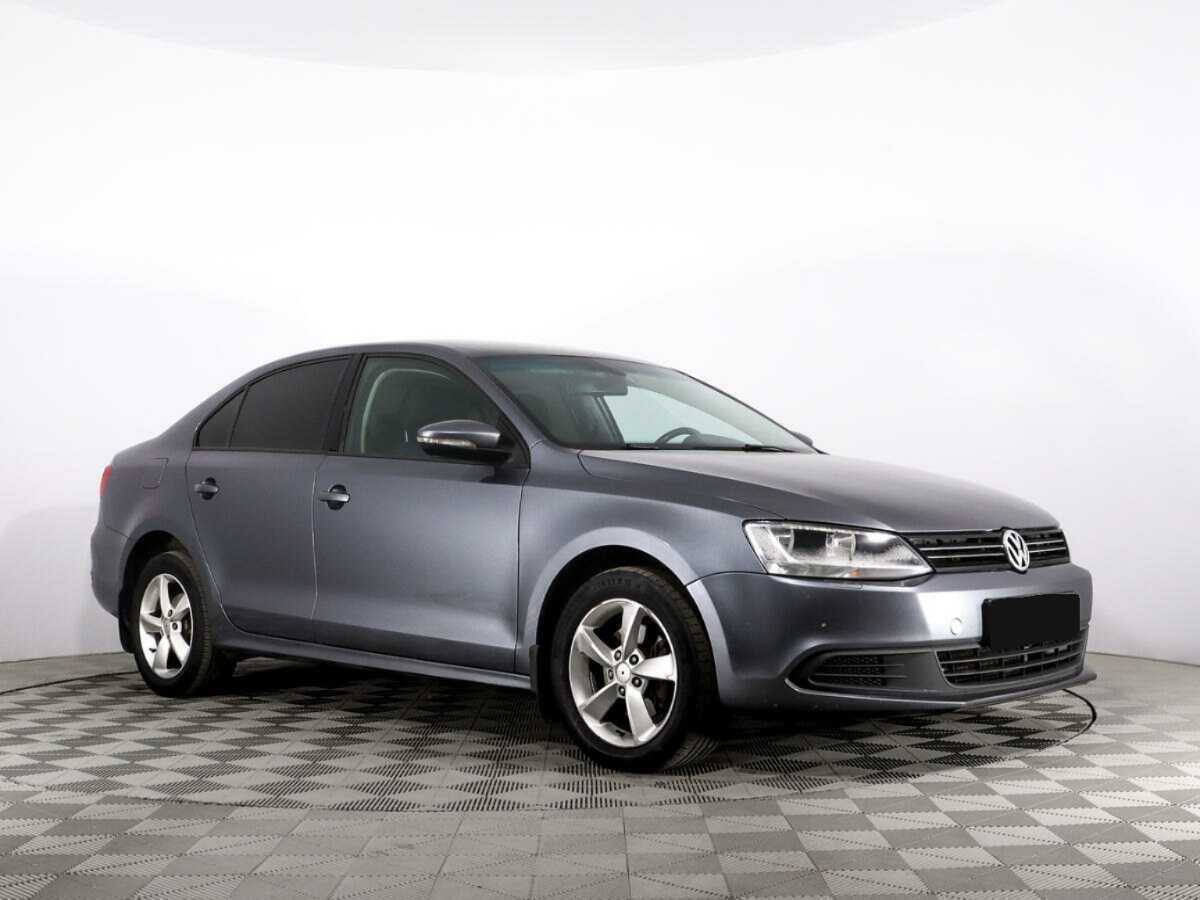 Volkswagen Jetta, 2012 - фото №3