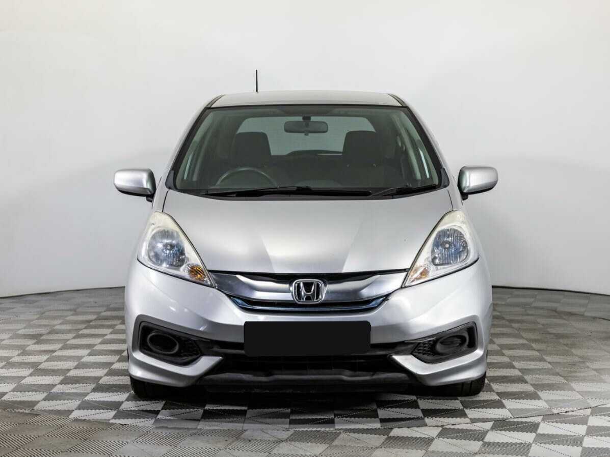 Honda Fit Shuttle, 2013 - фото №2