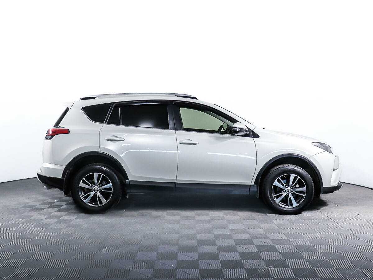 Toyota RAV4, 2016 - фото №2