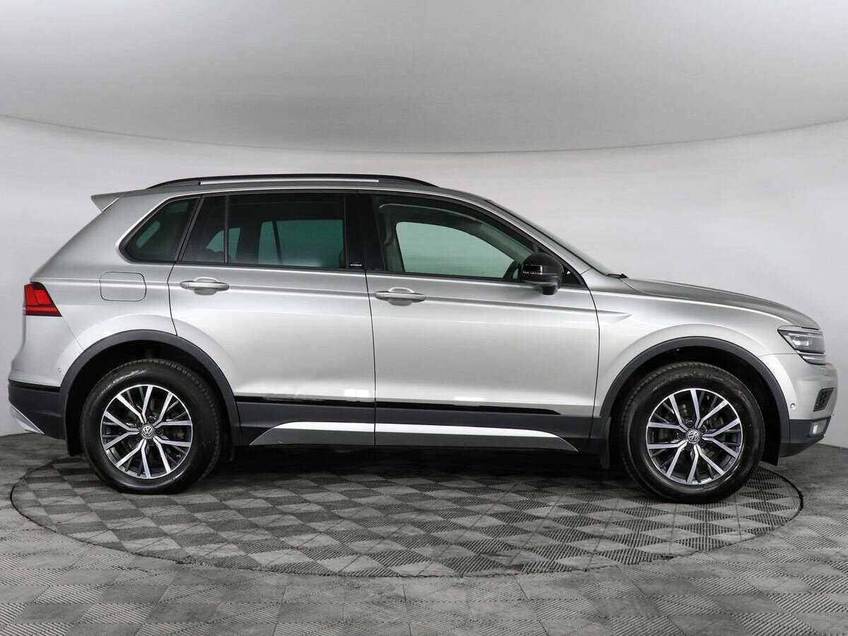 Volkswagen Tiguan, 2020 - фото №4