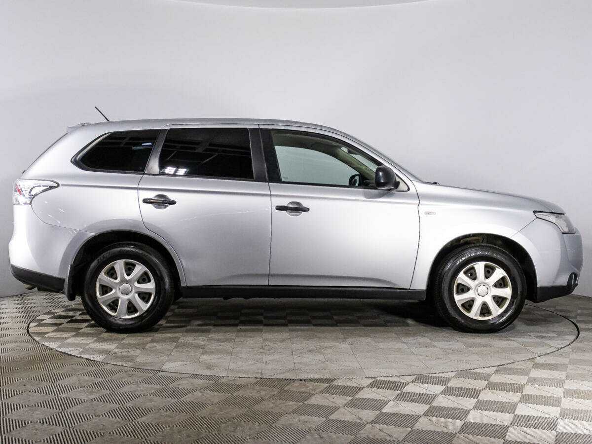 Mitsubishi Outlander, 2014 - фото №4