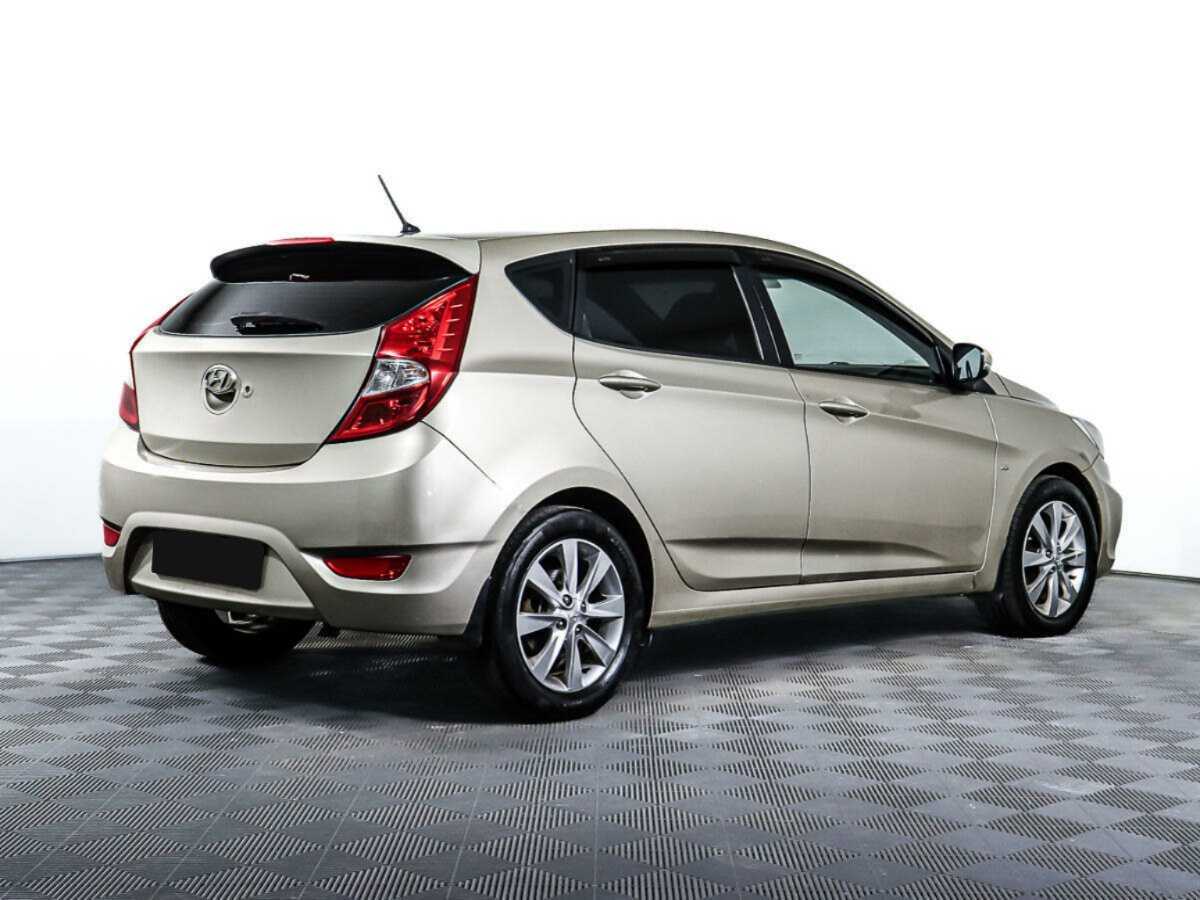 Hyundai Solaris, 2012 - фото №4