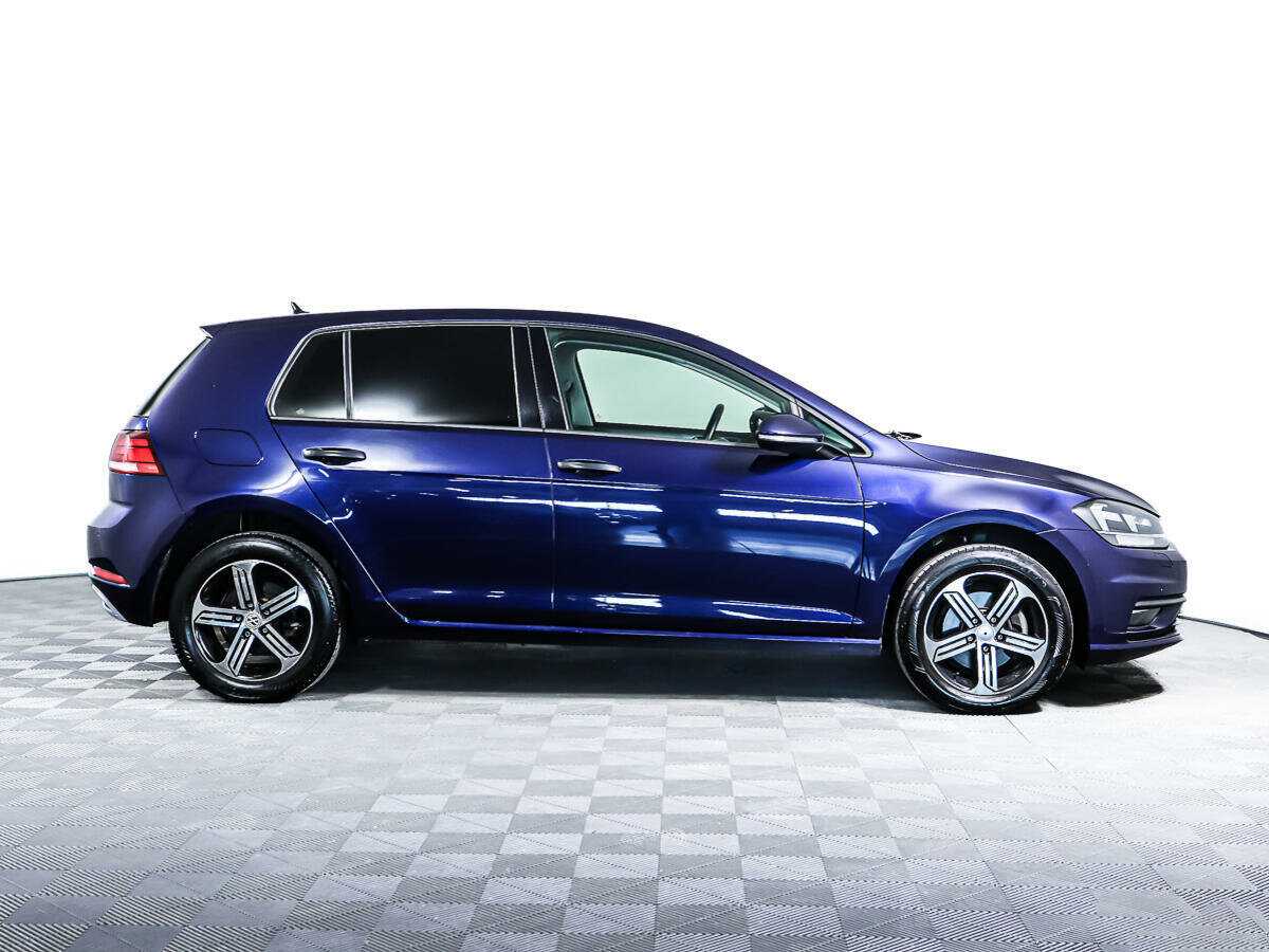 Volkswagen Golf, 2018 - фото №3