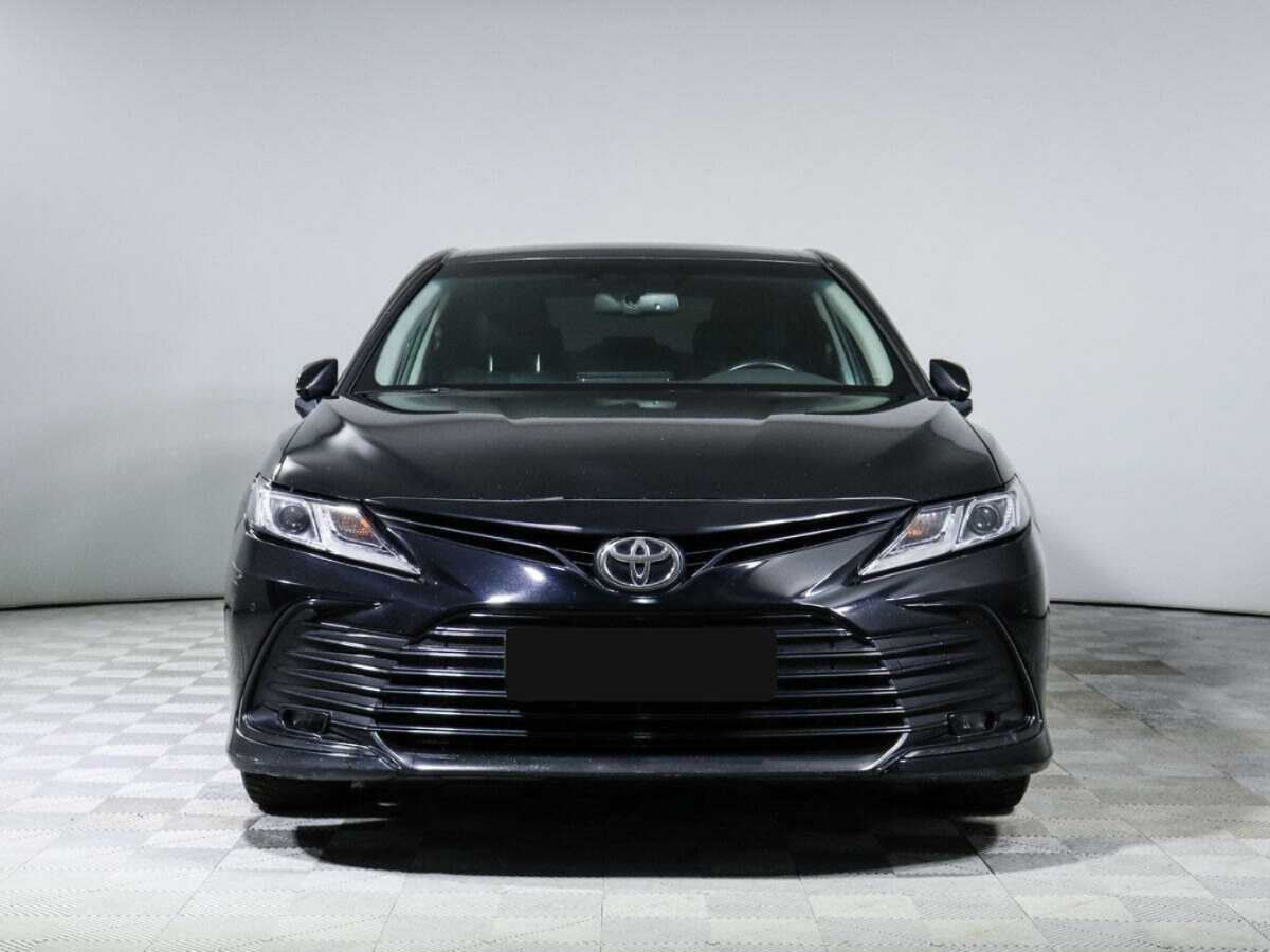 Toyota Camry, 2021 - фото №2