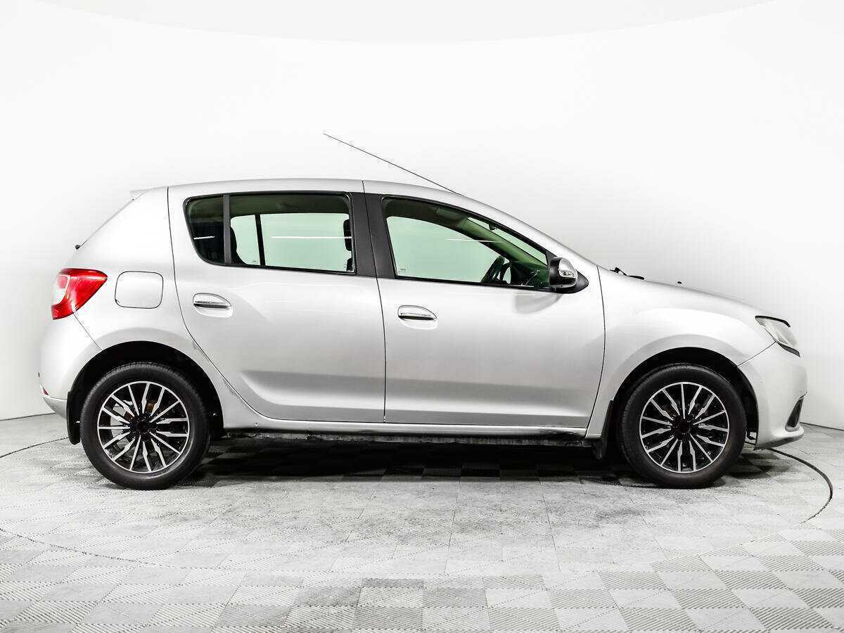 Renault Sandero, 2015 - фото №4
