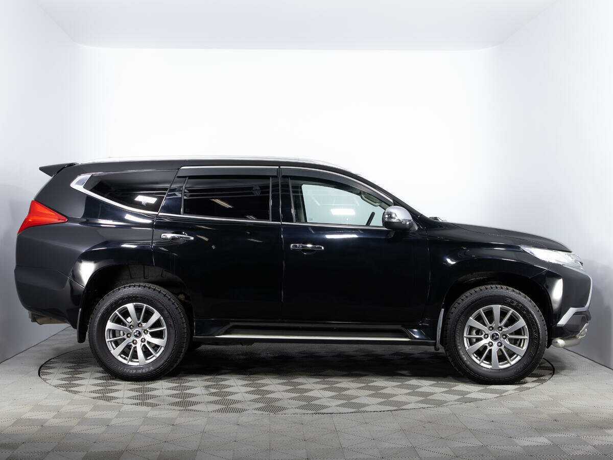 Mitsubishi Pajero Sport, 2017 - фото №4