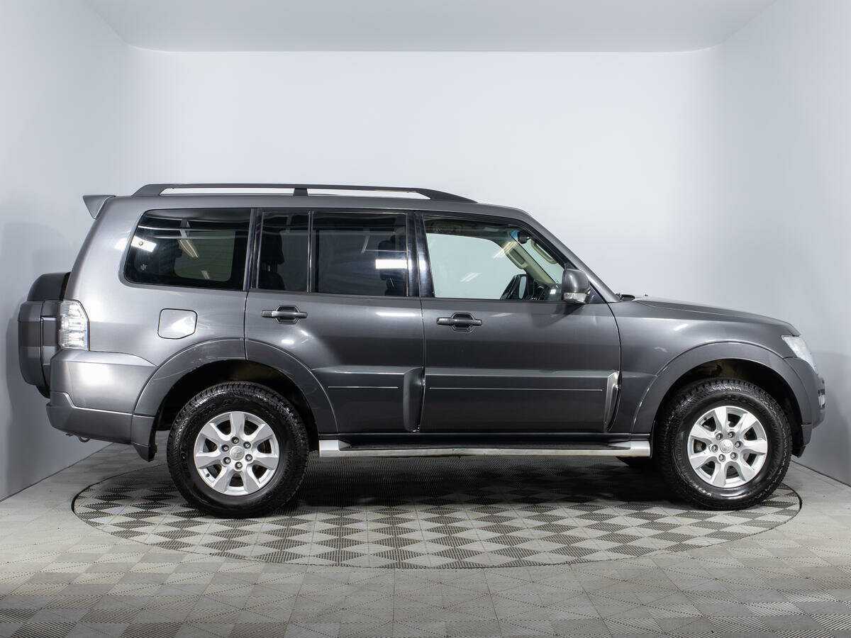 Mitsubishi Pajero, 2017 - фото №4