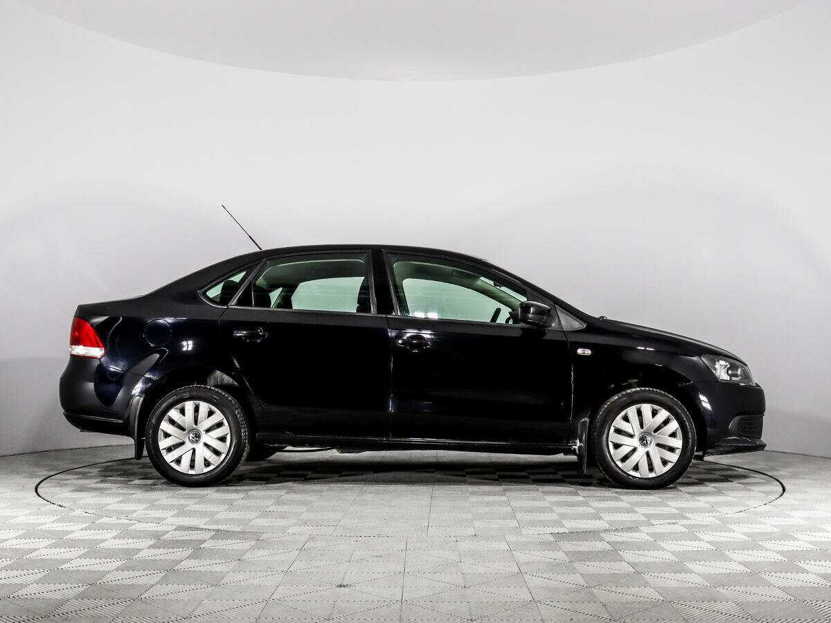 Volkswagen Polo, 2012 - фото №4