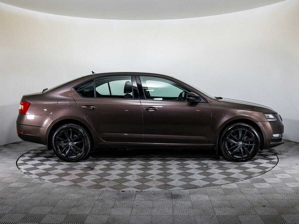 Skoda Octavia, 2018 - фото №4