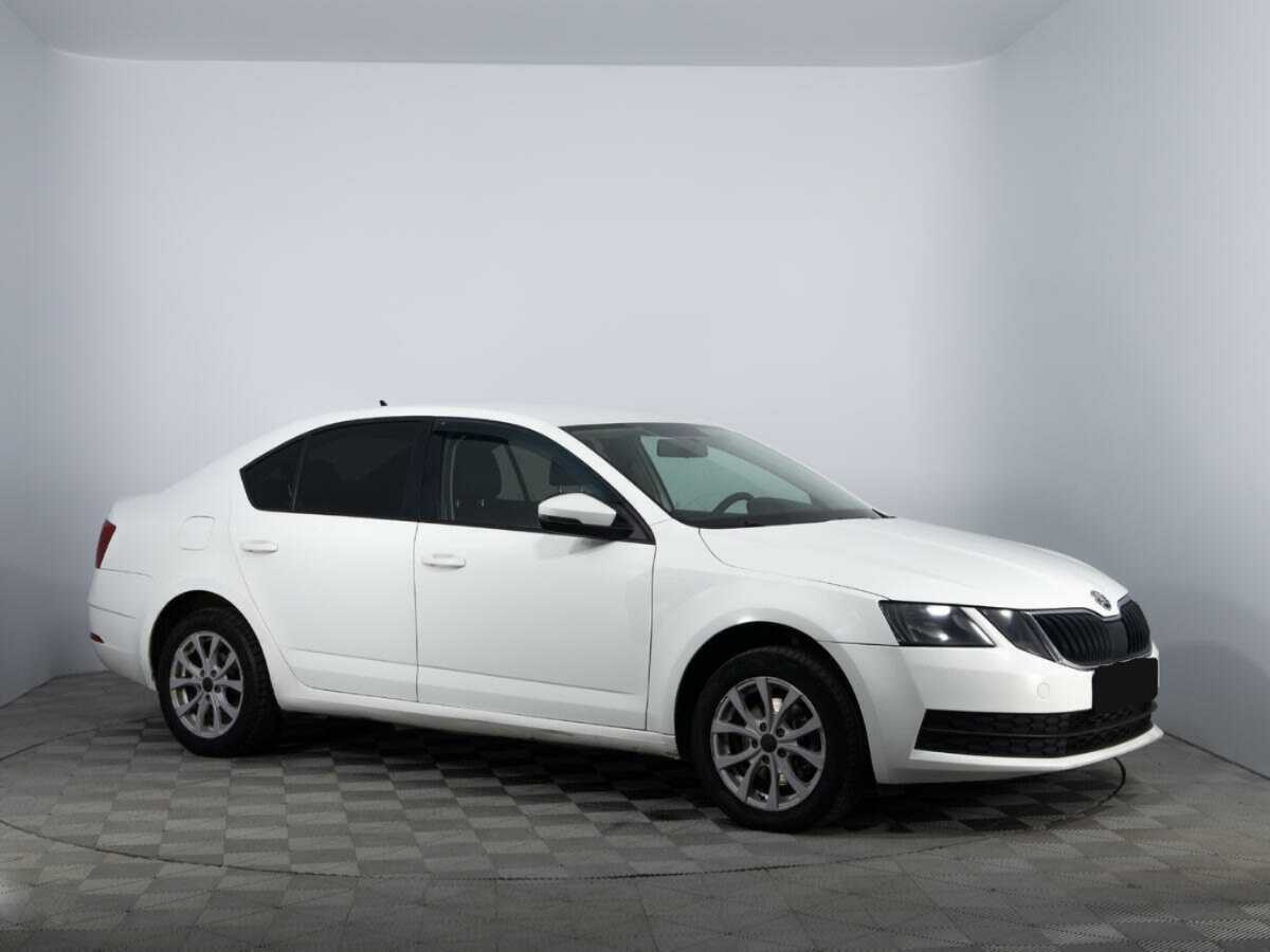 Skoda Octavia, 2018 - фото №3