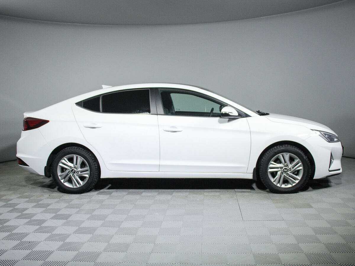 Hyundai Elantra, 2020 - фото №2