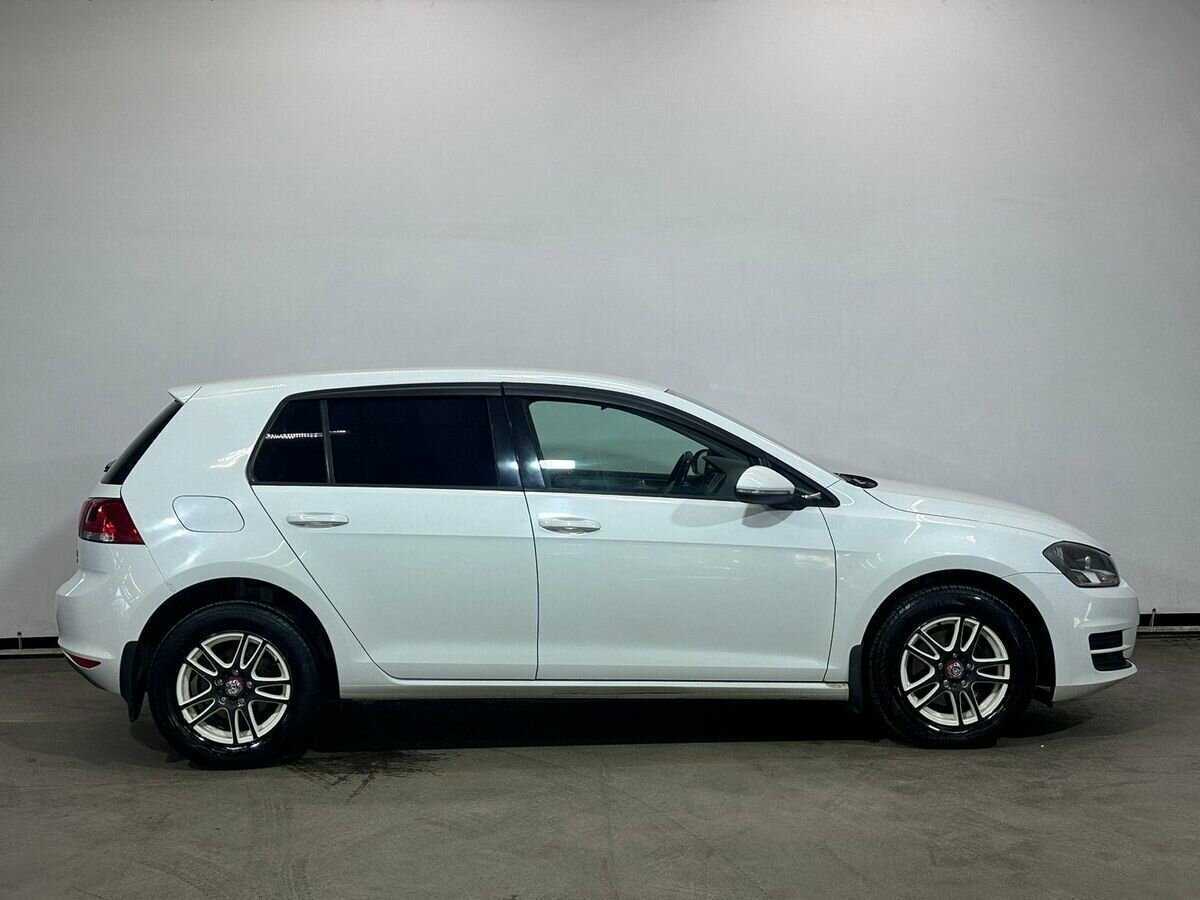 Volkswagen Golf, 2013 - фото №4