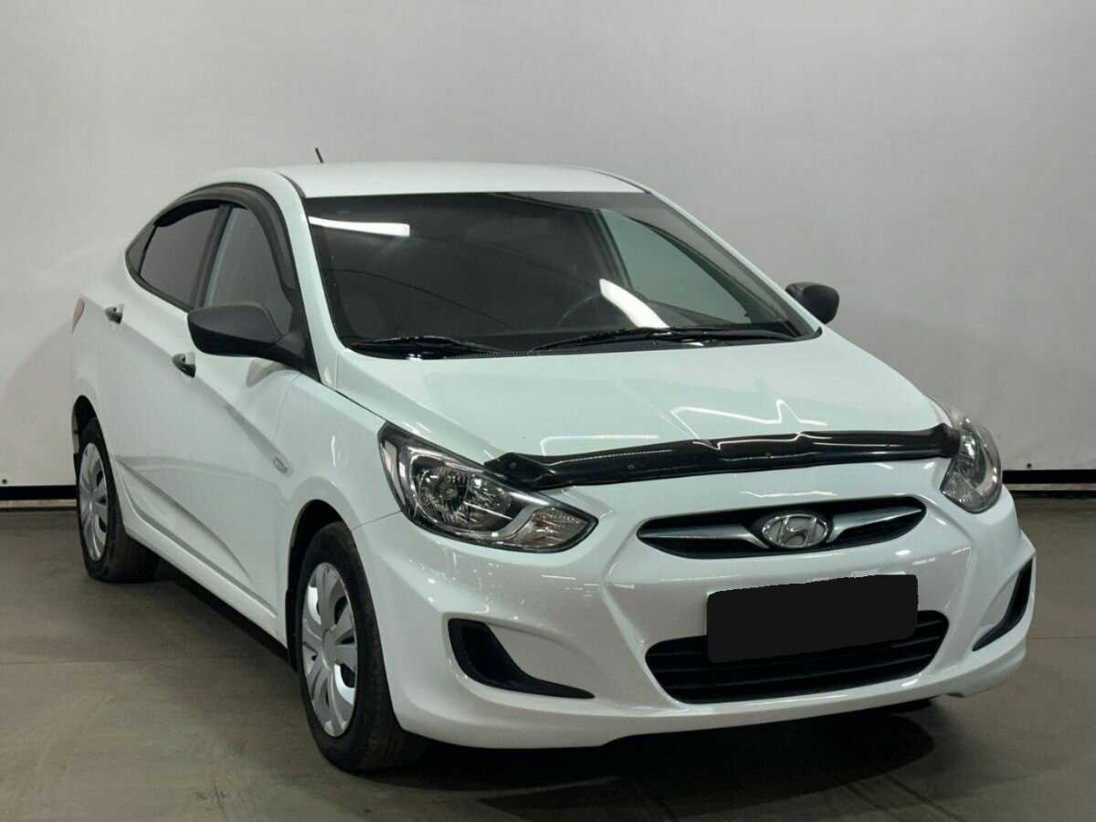 Hyundai Solaris, 2014 - фото №3