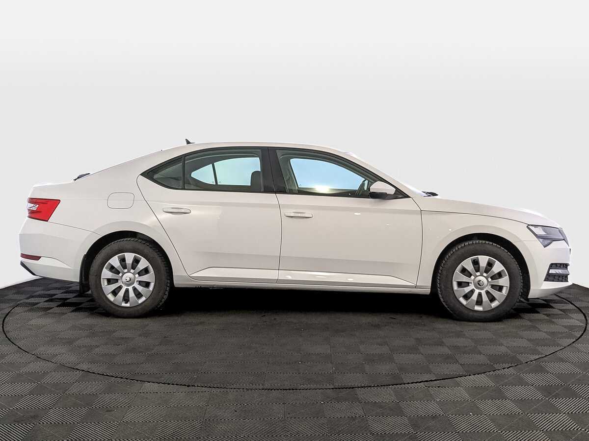 Skoda Superb, 2021 - фото №4