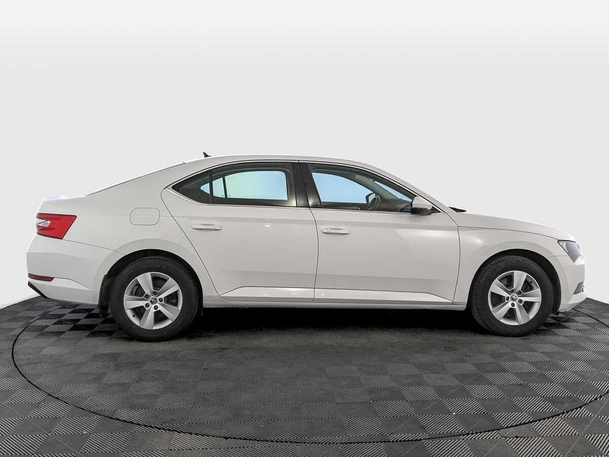 Skoda Superb, 2017 - фото №4