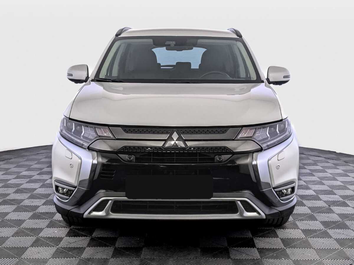 Mitsubishi Outlander, 2021 - фото №2