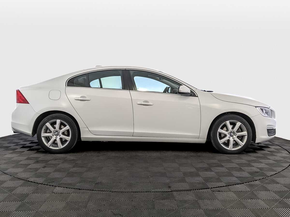 Volvo S60, 2017 - фото №4