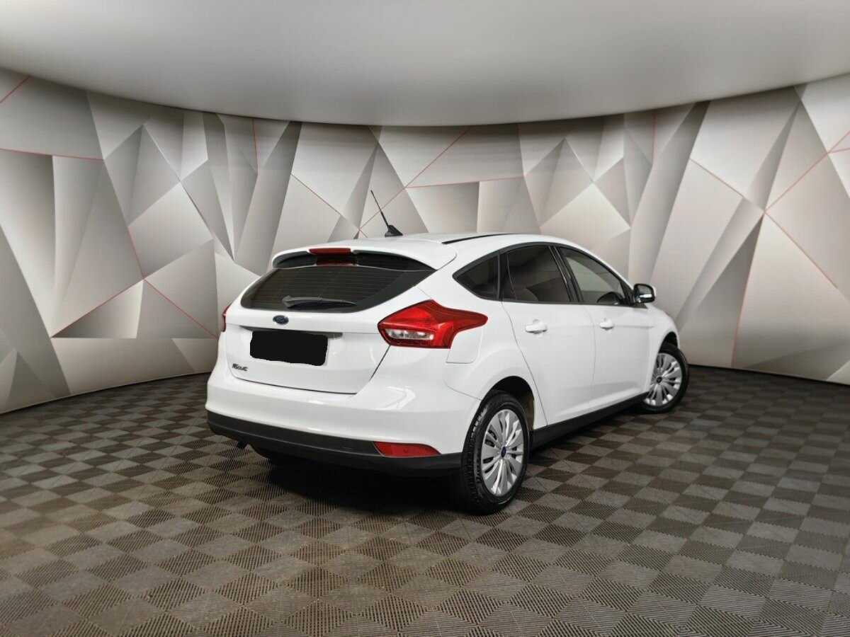 Ford Focus, 2019 - фото №2